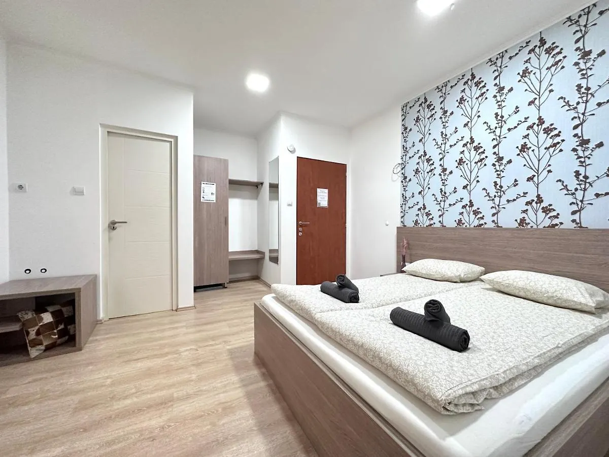 Central Seasons Design Apartments Budapest Lejlighedshotel